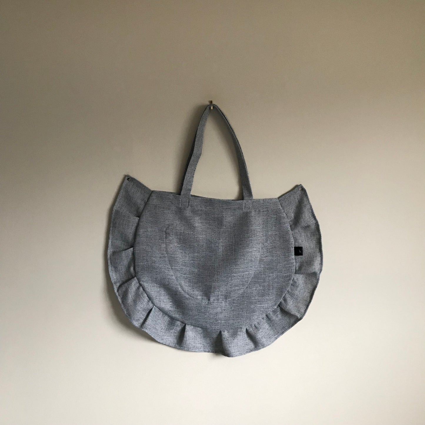 grey ruffle tote bag