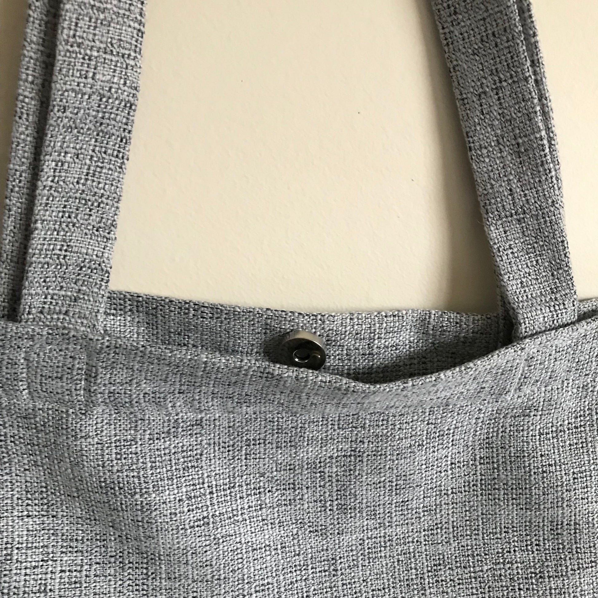 grey circle ruffle tote bag